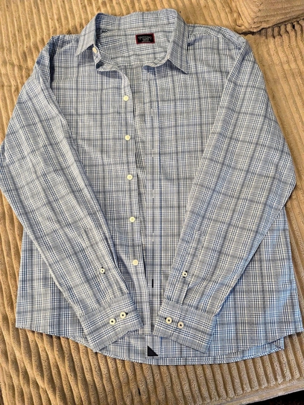 UNTUCKit Men's Checkered Button Down in Blue & White Like New